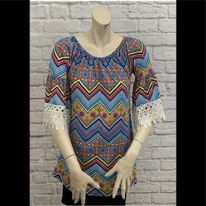 WIN WIN MULTI COLOR GEOMETRIC PRINT HALF SLEEVE LACE TUNIC TOP SIZE S/M